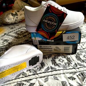 Heelys Classic White Roller Shoes